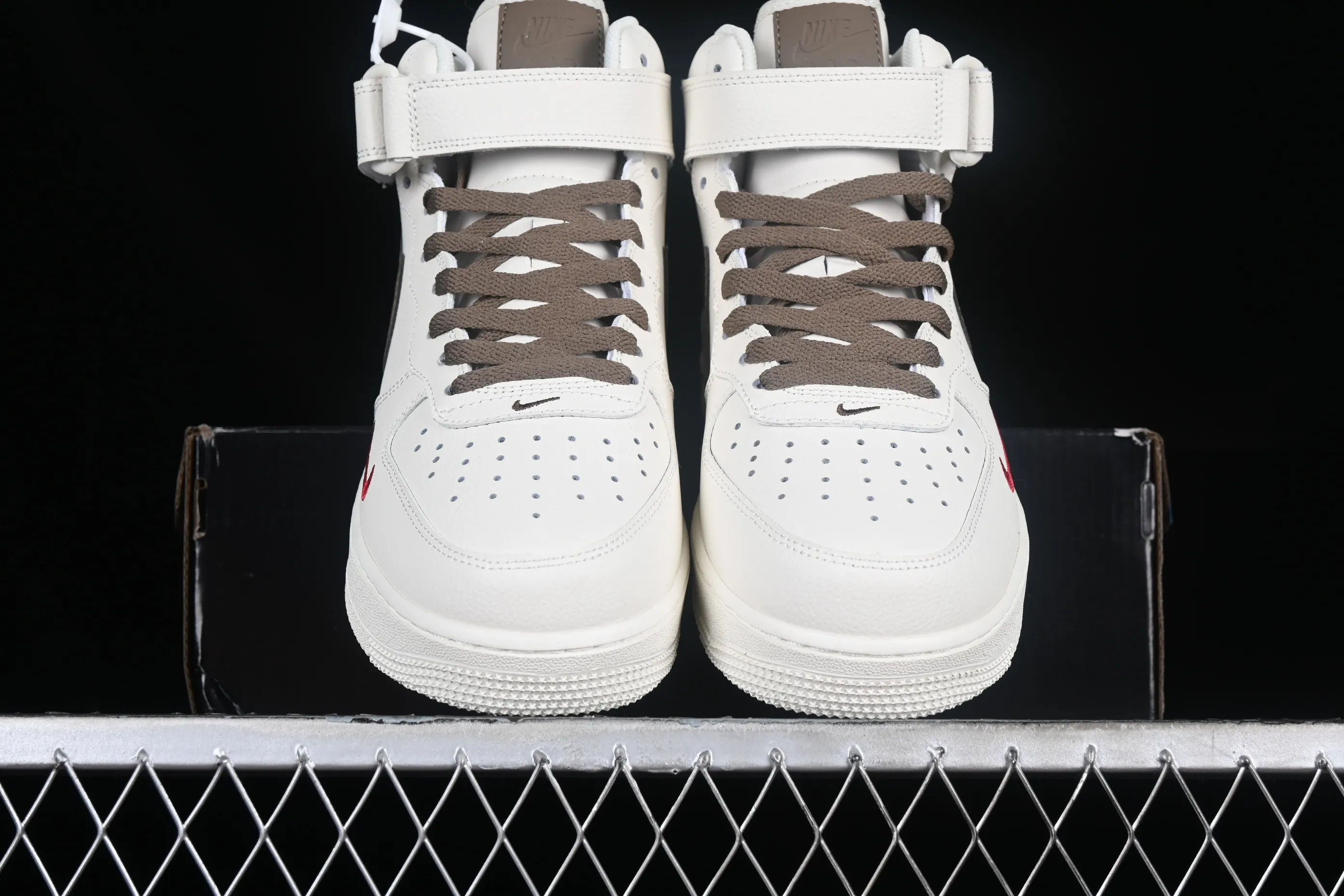 All categories Nk Air Force 1 Air Force series Nk Air Force 1 Mid Air Force mid-top Nk Air Force 1'07 Low Air Force One low-top casual sneakers 808123-996